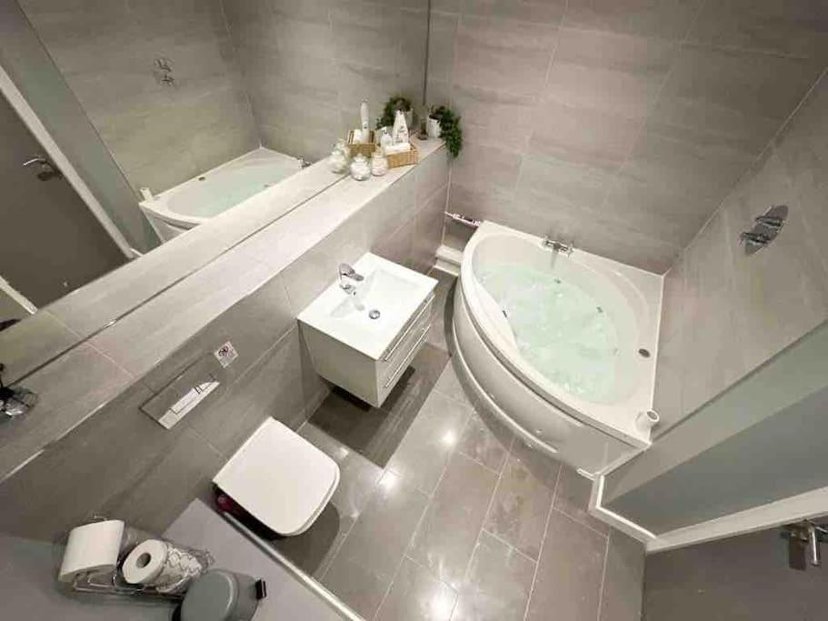 Align Lux Apartments, Liverpool City Centre Eksteriør billede